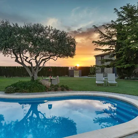 Somnis De L'emporda Bed & Breakfast 3*