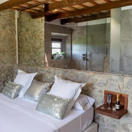 Somnis De L'emporda 3*
